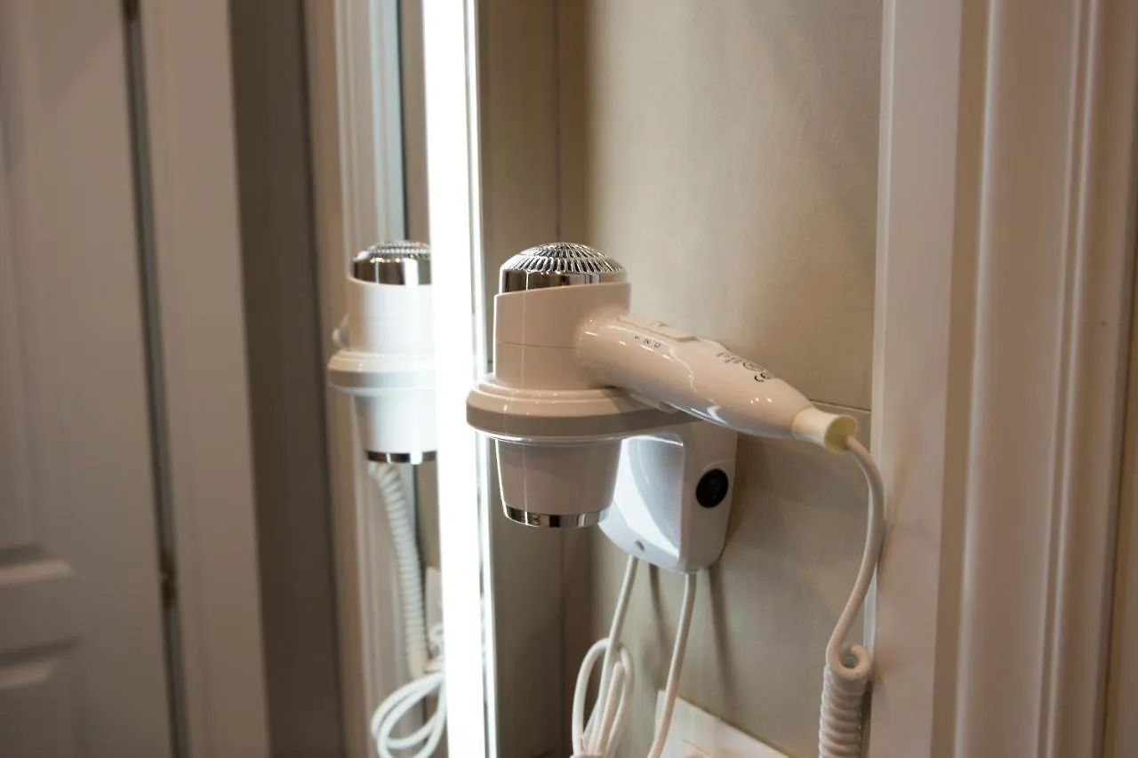 בית הארחה רומא Bramble Luxury Suites איטליה