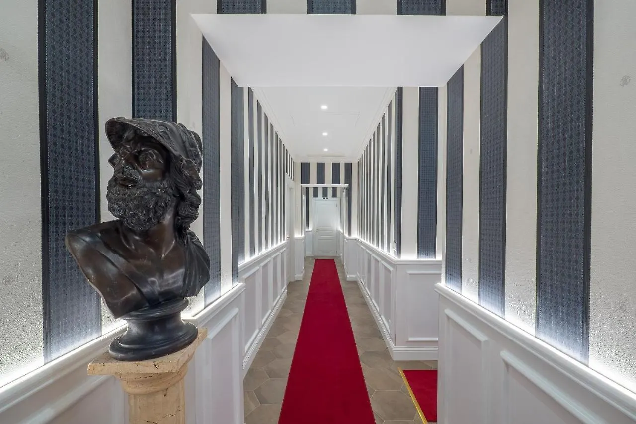 בית הארחה רומא Bramble Luxury Suites